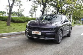 1.4L油耗，续航800km，还跟燃油版一个价！领克05加上电机有多香?图片