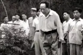 毛主席用一篇《祭母文》：表达出他对母亲去世的不舍和无限的哀思图片