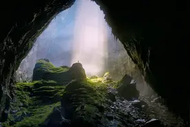 能装下70多亿人的“溶洞”！佐证了“地球空心论”？图片