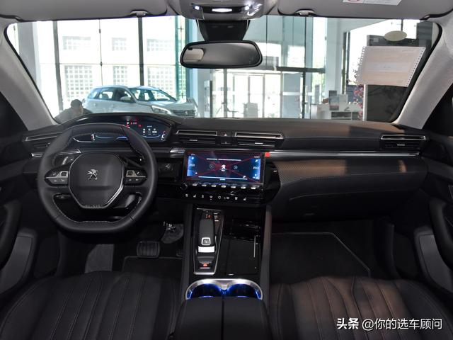 颜值大气合资身份，大空间大动力低油耗，实拍标致508