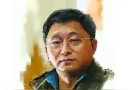 《尘埃落定》究竟有多厉害？让年仅41岁的阿来，就获得茅盾文学奖图片