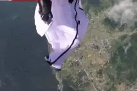 翼装飞行女大学生最后一跳画面曝光：一个动作后直坠数百米图片