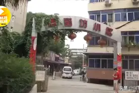 西安一小区改造弄爆水管，地库两次被淹货物损失谁来赔？图片