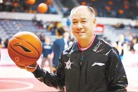 体操王子李宁：身价百亿头发已脱落图片