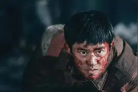 《长津湖》再添实绩，易烊千玺为何能走出流量明星陷阱图片