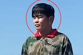 大学生撞脸明星是什么体验？学校省下宣传费，网友直呼“快出道”图片