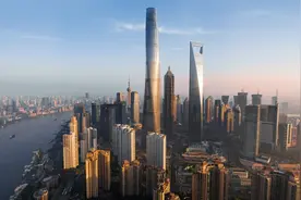 上海中心大厦——中国最高建筑：以632米高度刷新上海天际线图片