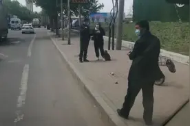 顽皮猕猴校园撒泼，长春市警民合力擒获“大师兄”图片
