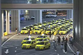重庆好多出租车司机已经不是“活地图”了？都开始看导航开了图片