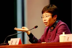 曾经因百家讲坛红极一时的国学大师蒙曼，后来是如何跌落神坛的？图片