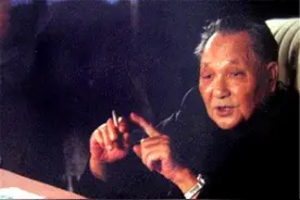 1984年，当年坐邓小平身前演示计算机的娃娃，后来怎么样了图片