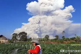 印尼火山喷发，灰云达万里高空！网友担心：会全球变冷动物灭绝？图片