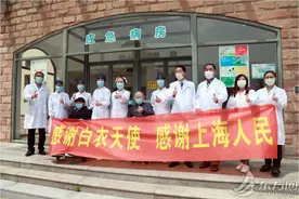 接住院76天的爷爷回家　小男孩说“长大我也要做医生”图片