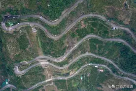 云端上的橘子，悬崖绝壁，野猪骨头，九曲通天路图片