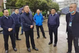 市住建局班子集体调研达川区住房城乡建设工作图片