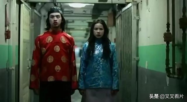 《鬼片逃生大全》：4招教你搞定《咒怨》《山村老尸》里的恶鬼