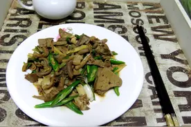 秋季转凉，吃肉不如吃它，6块钱一斤，好吃不油腻，暖身又家常图片