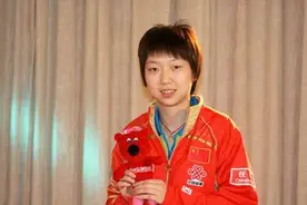 08年后外战全胜的中国第一削球手，与上海帅哥组建乒乓冠军家庭图片