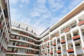 南科大附中一期校园建设已基本完工 48个教学班今秋招生图片