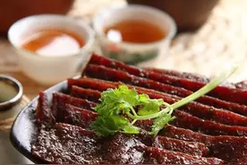 去寻甸，自带民族风味的牛巴干炸油香回饼，你确定不尝一尝吗？图片