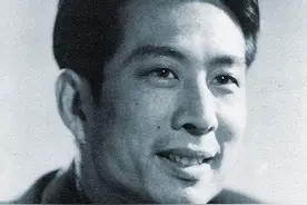 《南征北战》高营长：与爱妻分居后，多次卑微求和无果，崩溃自尽图片