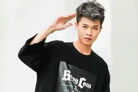 广西小伙，从月薪1500到身家过亿，建别墅、买600万豪车，凭啥？图片