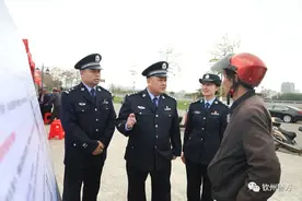 我为群众办实事 | 钦州公安户政部门为民服务践初心 做好“五心”享“五星”图片