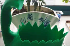 巧用家庭废弃洗衣液桶，废品瞬间变废为宝！人人都能成为发明家图片