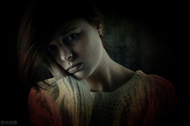 女人离婚以后,面对"寂寞"的夜晚,是怎样过来的