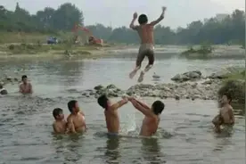 童年神器竹筒枪（无锡人叫噼啪枪）你们玩过吗？图片