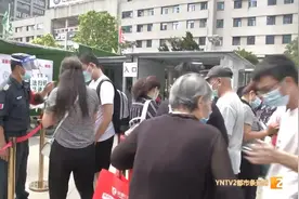 多家医院全面取消探视，住院患者“一人一陪护”图片