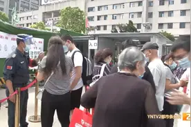 多家医院全面取消探视，住院患者“一人一陪护”图片