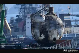 同为姊妹舰，33岁的辽宁舰崭新如初，36岁的库兹涅佐夫号破败不堪图片