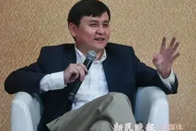 领导给你夹菜，到底吃不吃？张文宏医生又爆金句了图片