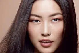 她和奚梦瑶，都是国际超模，却一个嫁入豪门，一个至今没谈过恋爱图片