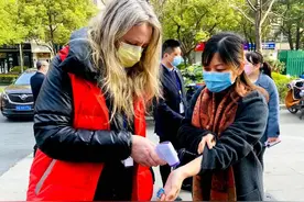 这些意大利人、韩国人频频出现在上海社区，说阿拉也是“桑海宁”图片