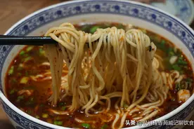 牛肉拉面：银川人的早晨是从吃一碗有仪式感的拉面开始的图片