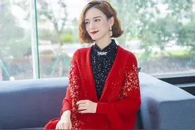 喜庆婚礼可以搭配什么妈妈装披肩图片