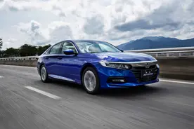 不偏不贬，雅阁、帕萨特和君越三款中级车你选谁？图片