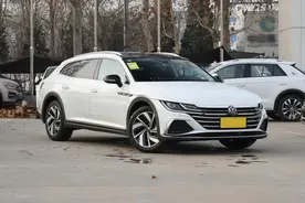 很适合自驾游的三台车，放倒后排可当床，跑高速不累还很安全图片