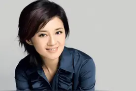 原央视主持人许戈辉，挺孕肚“赶走”原配嫁入豪门，如今怎样了？图片