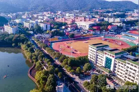 湖南省大学排名：二本16所、三本14所，含录取分数线图片