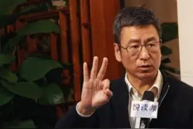 白岩松：想要长大孩子有出息，必须“吃”这3种苦，家长不能心软图片