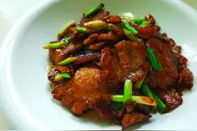回锅肉的姊妹花——酱爆肉，传统重庆家常菜，值得收藏图片
