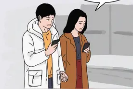 女朋友出门时，男友一个人在家会干啥（漫画）图片