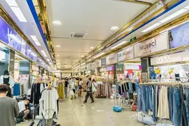 格悟服装咨询：服装批发商的生存大挑战，如何突破困境？图片