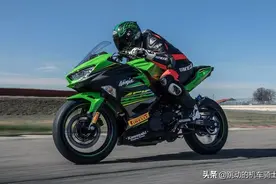一辆接近于完美的摩托车—Ninja400图片