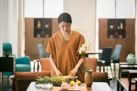 做人要不要淡泊名利？李嘉诚题写诸葛亮一句话，告诉你答案图片