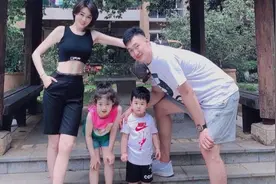 苏伟回山东岳母家探亲！妻子的颜值非常高，一对儿女很可爱图片