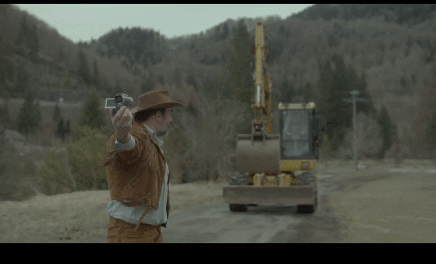 ��13����Ƭ������һ����Ӱ�ڣ������и���